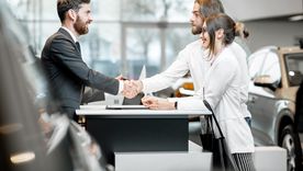 En muchas empresas, la evolución comienza en el papel. Nuevos productos, nuevos servicios, nuevas ideas para mejorar márgenes, diferenciarse y salir de la competencia basada en precio. En muchas empresas, la evolución comienza en el papel. Nuevos productos, nuevos servicios, nuevas ideas para mejorar márgenes, diferenciarse y salir de la competencia basada en precio.