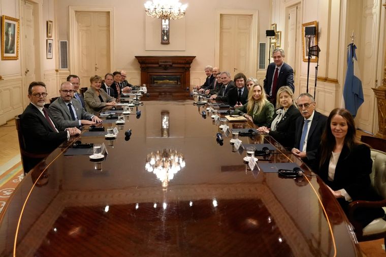 Javier Milei y el Gabinete con la titular del FMI Javier Milei y el Gabinete con la titular del FMI