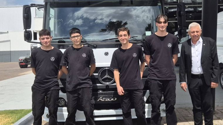 Mercedes-Benz Camiones y Buses TruckCionar Futuro