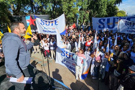 El SUTE define en plenario si acepta la propuesta del Gobierno. El SUTE define en plenario si acepta la propuesta del Gobierno.