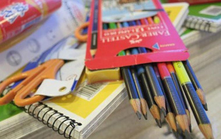 Algunos artículos escolares subieron hasta 500%