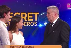 Pampita y Roberto García Moritán sorprendieron a Luis Ventura en pleno programa El conductor estaba haciendo Secretos Verdaderos cuando recibió la visita inesperada Foto: Captura de TV
