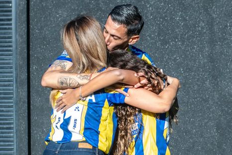 El apoyo de Jorgelina al futbolista. El apoyo de Jorgelina al futbolista.