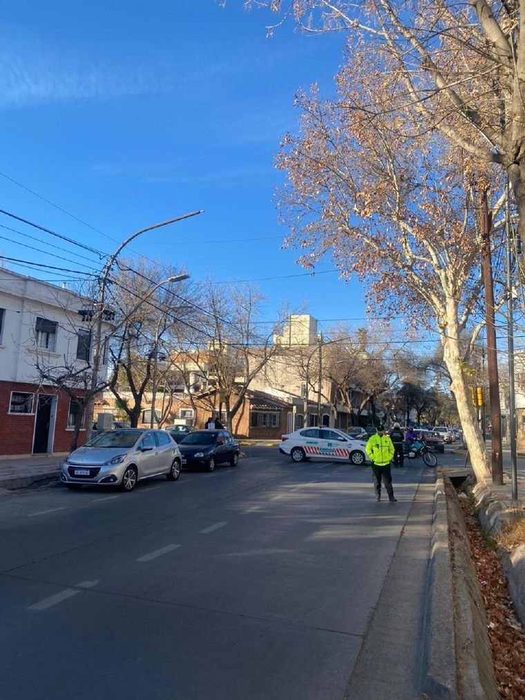 El desvío es en Paso de los Andes y Clark