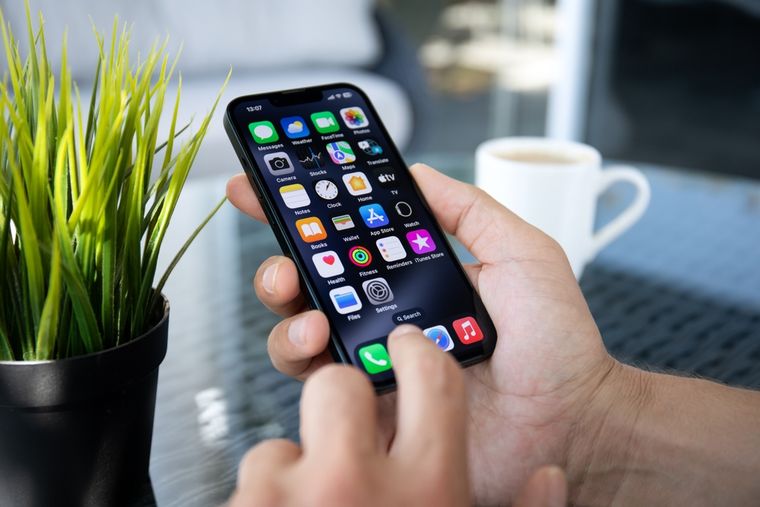 El iPhone que está con descuento en Walmart. El iPhone que está con descuento en Walmart.