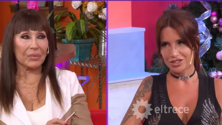 A la artista le consultaron si se animaría a una orgía. A la artista le consultaron si se animaría a una orgía.