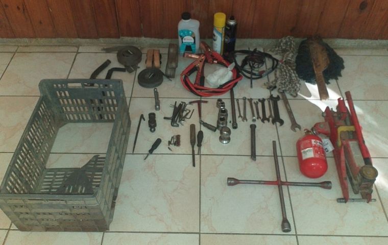 Buscan al dueño de las herramientas