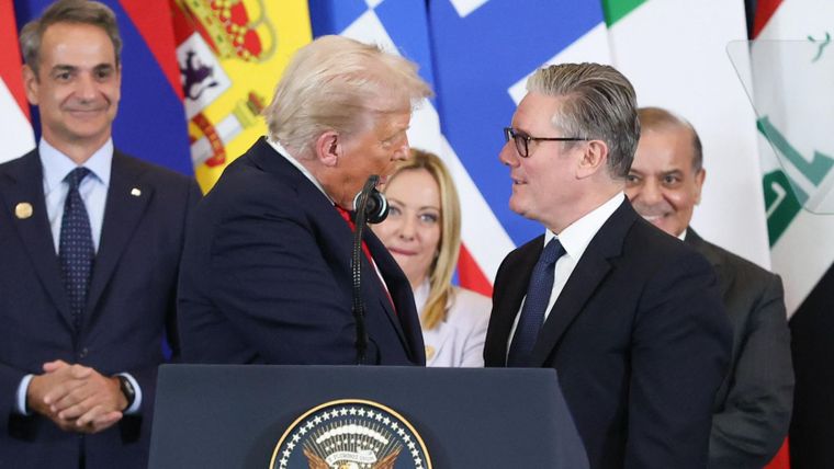El presidente estadounidense Donald Trump y el primer ministro de Reino Unido, Keir Starmer.