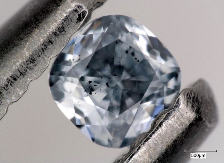 El diamante producido por China, todo un hallazgo. Foto Dpa