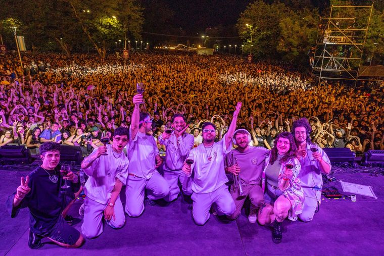 Gauchito Club y un final emocionante: ¡el público de Mendoza los ama y los ovacionó! Gauchito Club y un final emocionante: ¡el público de Mendoza los ama y los ovacionó!