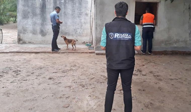La Policía llegó al domicilio de la madre de la bebé y encontró varias prendas ensangrentadas