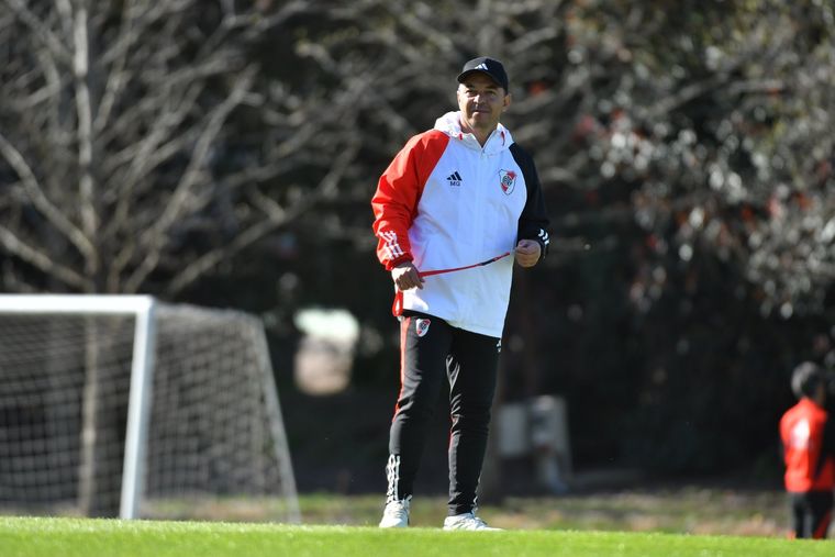 ¿Marcelo Gallardo se guardó una bomba? El DT de River eligió el silencio justo antes de viajar al Mundial. Foto: @RiverPlate