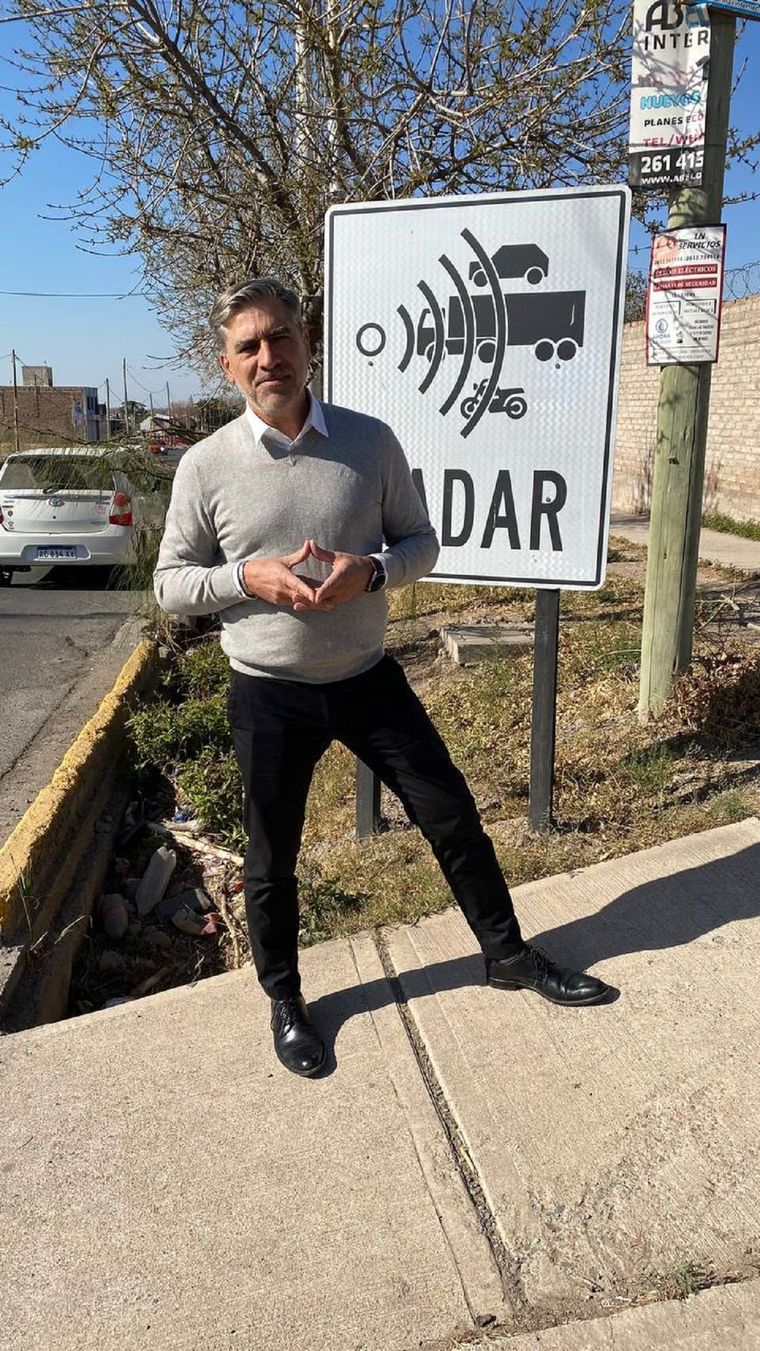 Mario Vadillo y su reclamo sobre las fotomultas. Foto: Twitter @mnvadillo