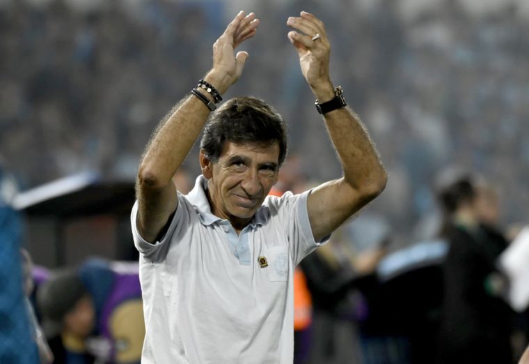 La advertencia de Costas a sus jugadores pensando en la serie frente al Flamengo.