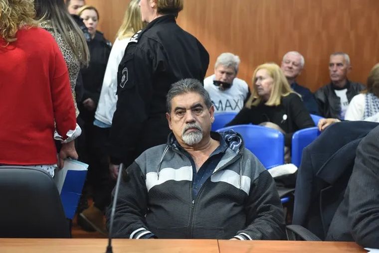 El gasista, Osvaldo Carlos García. El gasista, Osvaldo Carlos García.