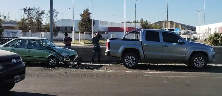 Choque en Costanera, mano al Norte Foto: Twitter Matías Pascualeti