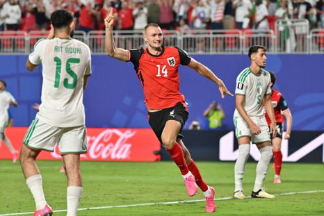 La TV iraní vivió una montaña rusa de emociones por un gol de Sasa Kalajdzic en el minuto 96 que cambió todo. La TV iraní vivió una montaña rusa de emociones por un gol de Sasa Kalajdzic en el minuto 96 que cambió todo.