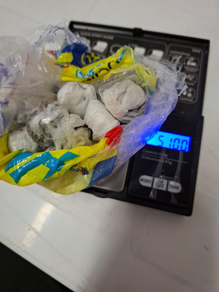 Parte de la droga hallada. Foto: Ministerio de Seguridad.