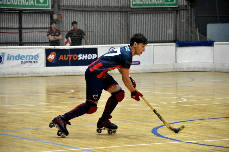 Este fin de semana comenzará la Superliga de Hockey sobre patines, el torneo de mayor importancia a nivel nacional en clubes. Este fin de semana comenzará la Superliga de Hockey sobre patines, el torneo de mayor importancia a nivel nacional en clubes.