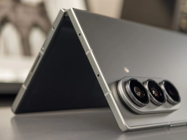 Una velocidad de carga superior define la nueva estrategia de Samsung para recuperar la confianza del mercado premium. Una velocidad de carga superior define la nueva estrategia de Samsung para recuperar la confianza del mercado premium.