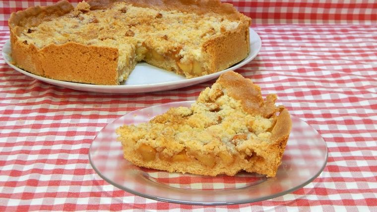Receta de crumble de manzana, un clásico simple con sabor a hogar. Receta de crumble de manzana, un clásico simple con sabor a hogar.