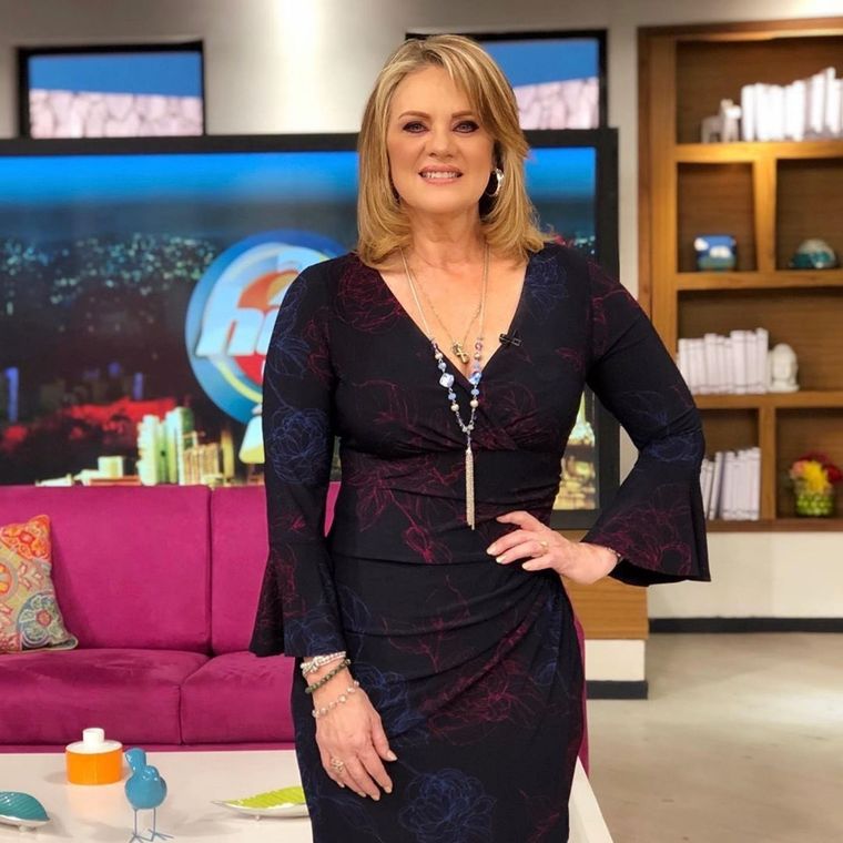 Foto: https://notigram.com/internacional/espectaculos/erika-buenfil-regresa-a-televisa-el-coronavirus-nos-ha-cambiado-la-vida-20200528-170086