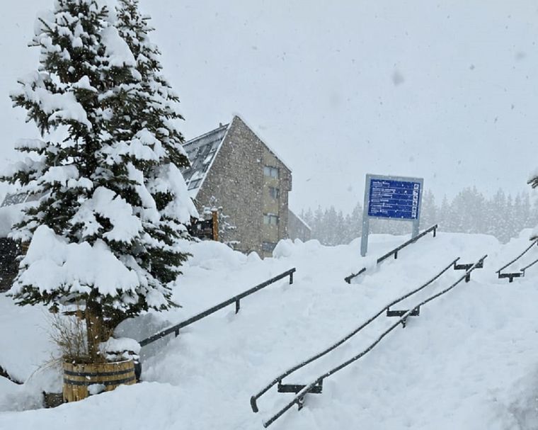 Las Leñas tapada de nieve. Las Leñas tapada de nieve.