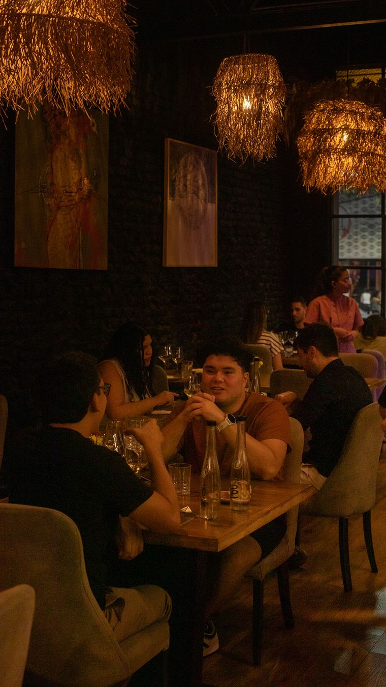 Una noche colmada de amor, en Auténtico. Una noche colmada de amor, en Auténtico.