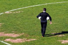 El alarmante número de entrenadores que se van antes de lo previsto continúa creciendo en la máxima división del fútbol argentino. Foto: Archivo