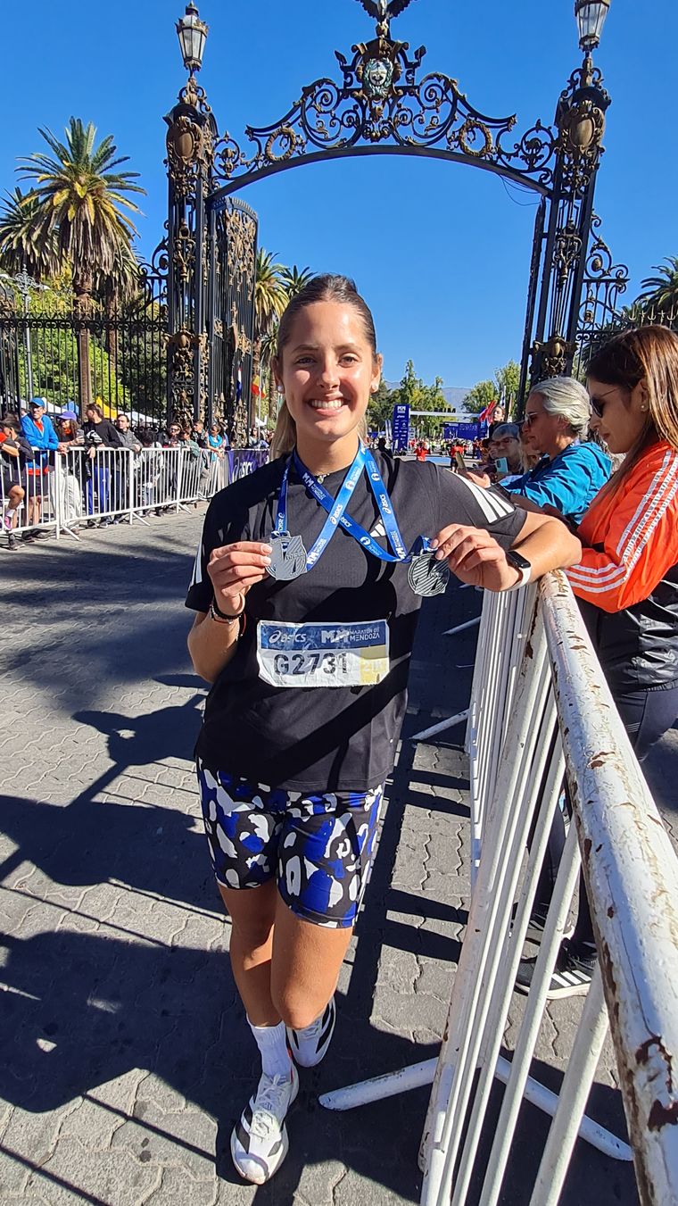 Inés Bahamondes 21 km. Inés Bahamondes 21 km.