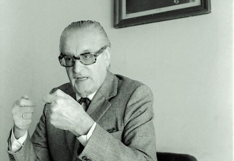 martínez baca.jpg