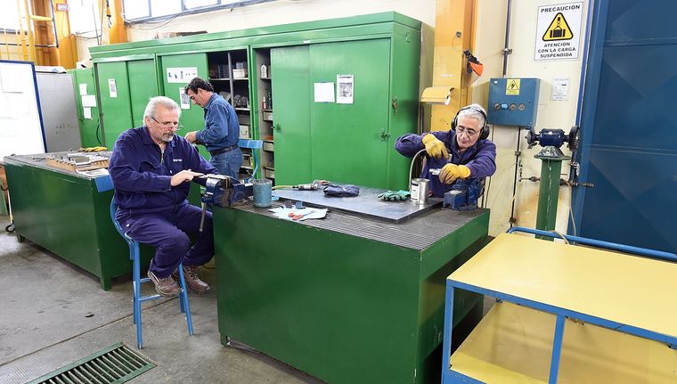 En IMPSA hoy trabajan unas 700 personas. Foto: ALF PONCE MERCADO / MDZ