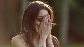 La incontinencia urinaria afecta también a mujeres jóvenes. Pero puede tratarse sin cirugías. Foto: Shutterstock