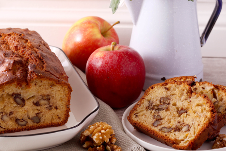 El budín ideal para tus meriendas con manzanas y nueces