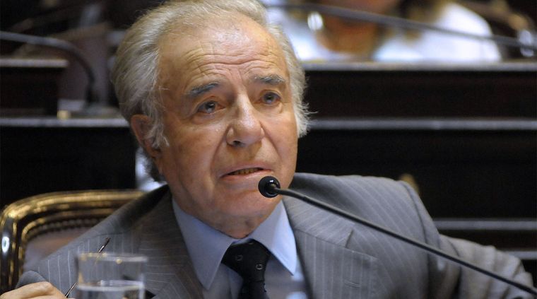 Menem fue presidente y senador nacional.