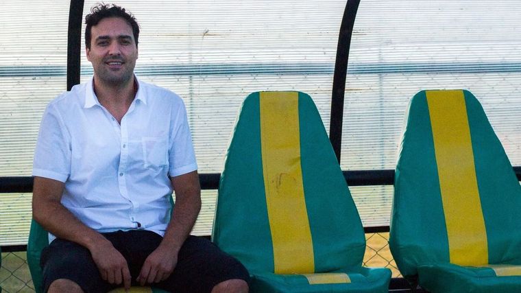 Moscuzza fue una figura clave en los logros y el crecimiento del club del puerto en el profesionalismo.