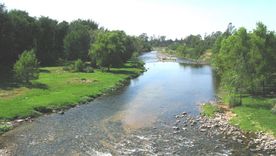 El pueblo de Anisacate combina río, sierras y tranquilidad en el Valle de Paravachasca.