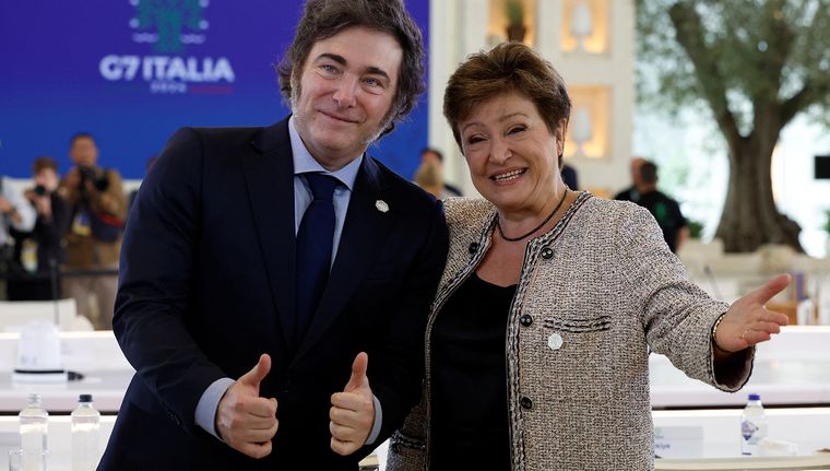 El presidente Javier Milei y la titular del FMI, Kristalina Georgieva.