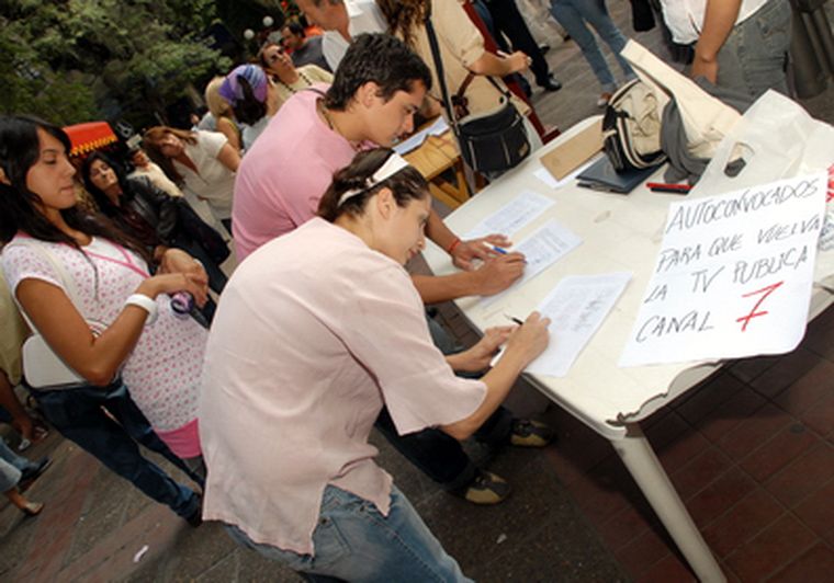 Ya reunieron 2000 firmas y continúa la campaña. Foto: MDZ