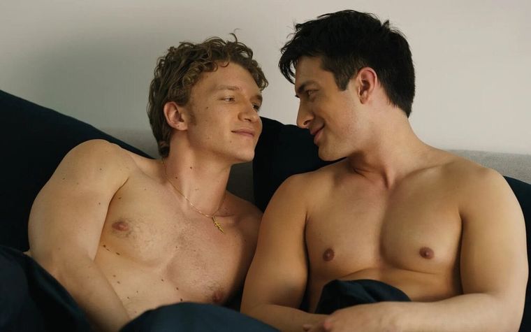 El drama canadiense explora los tabúes de la identidad dentro del hockey profesional. El drama canadiense explora los tabúes de la identidad dentro del hockey profesional.