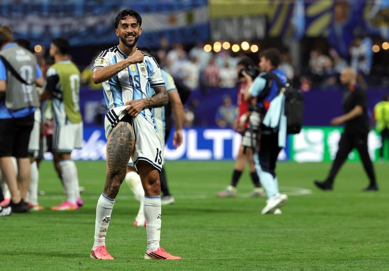 Nicolás González festeja la épica clasificación de la Selección argentina ante Egipto. Nicolás González festeja la épica clasificación de la Selección argentina ante Egipto.