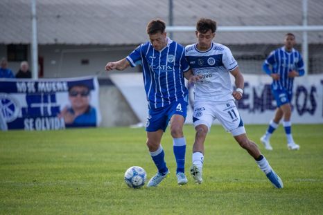 El lateral derecho Francisco Gerometta (4) es titular en Godoy Cruz frente a Deportivo Madryn. El lateral derecho Francisco Gerometta (4) es titular en Godoy Cruz frente a Deportivo Madryn.