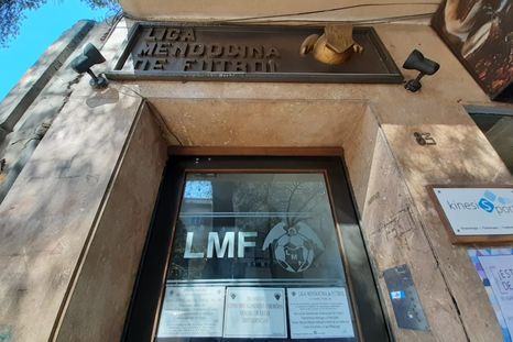 La Liga Mendocina quedó en la mira de la Justicia por los certificados truchos. La Liga Mendocina quedó en la mira de la Justicia por los certificados truchos.