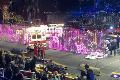 Ocho acróbatas cayeron sobre un bailarín durante un espectáculo en EEUU