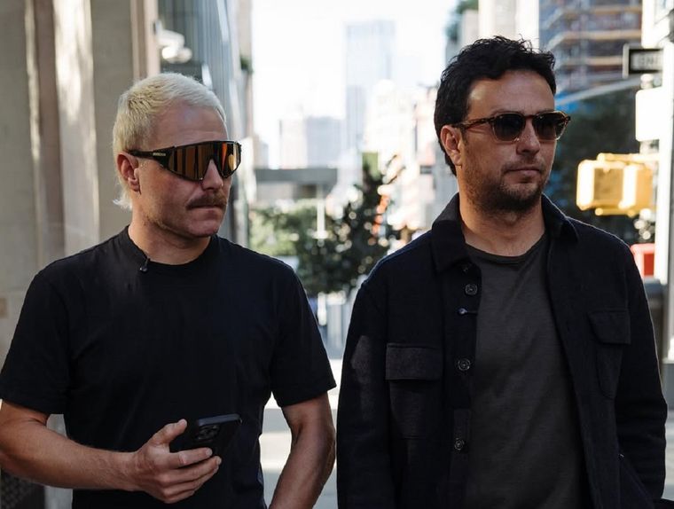 Sergio Pérez y Valtteri Bottas, pilotos titulares de Cadillac, la nueva escudería de la Fórmula 1. Sergio Pérez y Valtteri Bottas, pilotos titulares de Cadillac, la nueva escudería de la Fórmula 1.