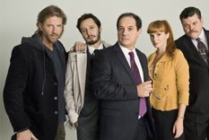 Facundo Arana y Julio Chávez fueron parte de la ficción Farsantes.