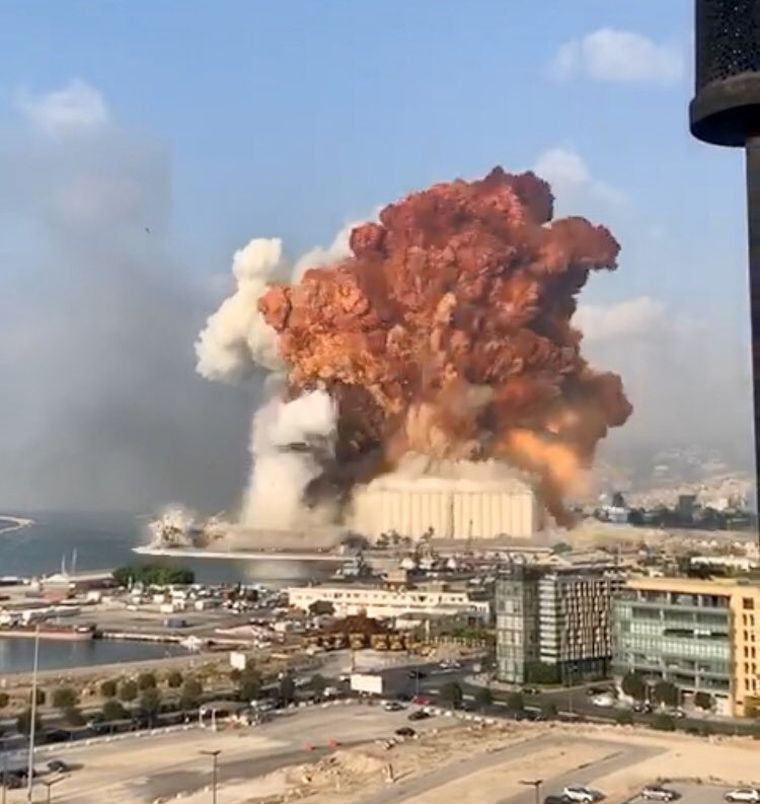 Las explosiones destruyeron el puerto de Beirut.