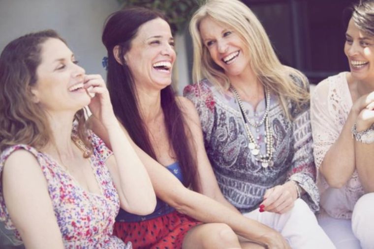 Descubre el pensamiento que hace más felices a las mujeres Foto: Shutterstock