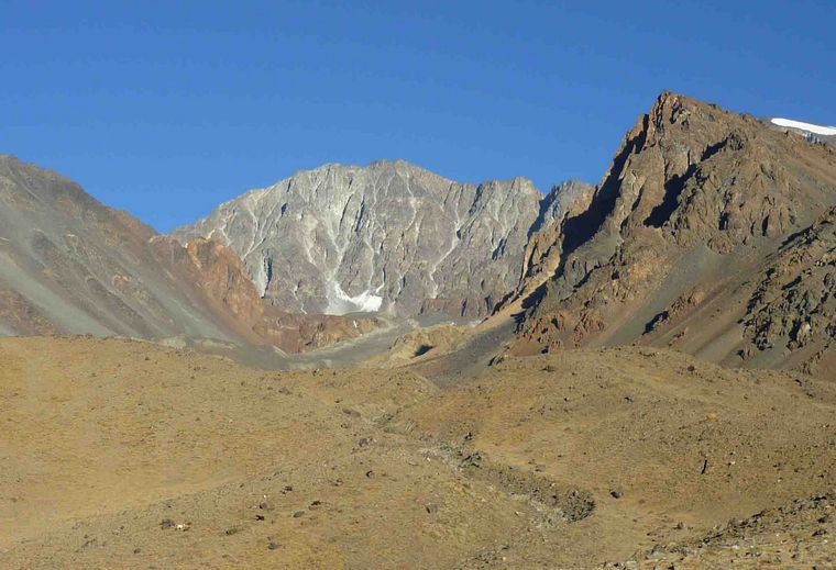 El hombre se habría quedado sin oxígeno a 4.300 metros de altura y falleció