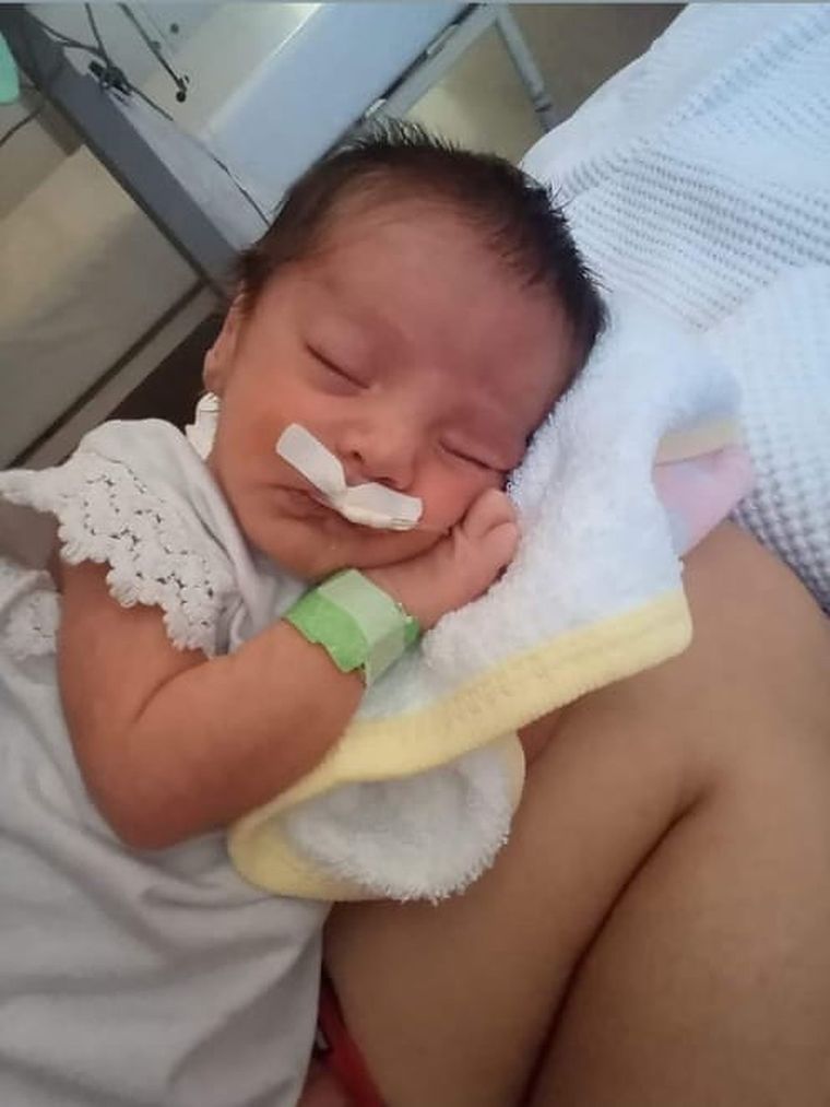 La niña fue estrangulada por sus padres